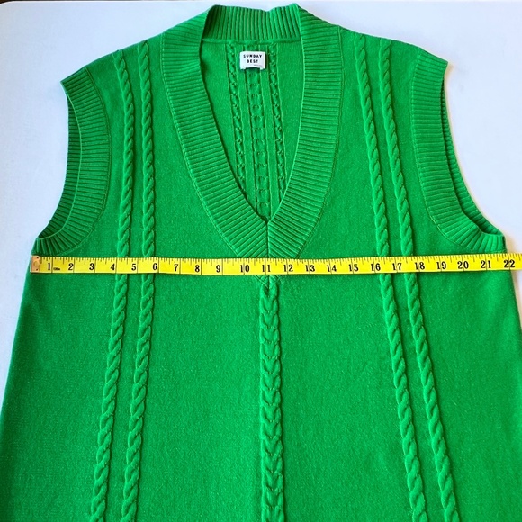 Aritzia Sunday Best Winston Green Cable Knit Sweater Vest - Picture 4 of 8